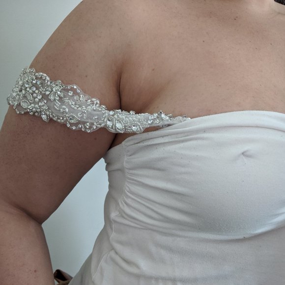 Crystal and beaded sleeves/straps - Picture 3 of 4